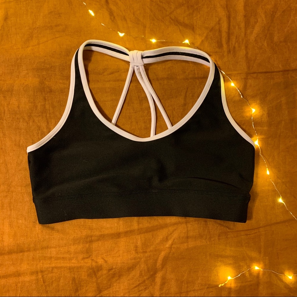 ✨UNDER ARMOR SPORTS BRA✨
